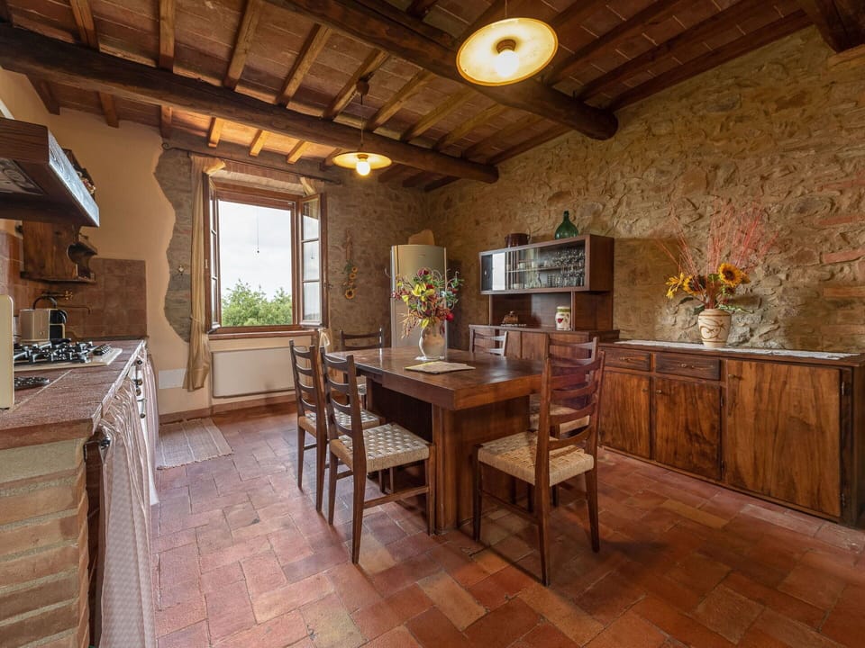 Table, Property, Furniture, Wood, Window, Chair, Architecture, Interior Design, Picture Frame, Floor