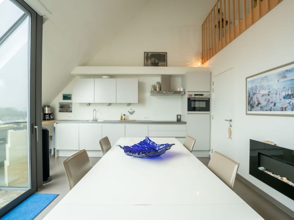 Cabinetry, Furniture, Property, Countertop, Kitchen, Interior Design, Architecture, Building, Living Room