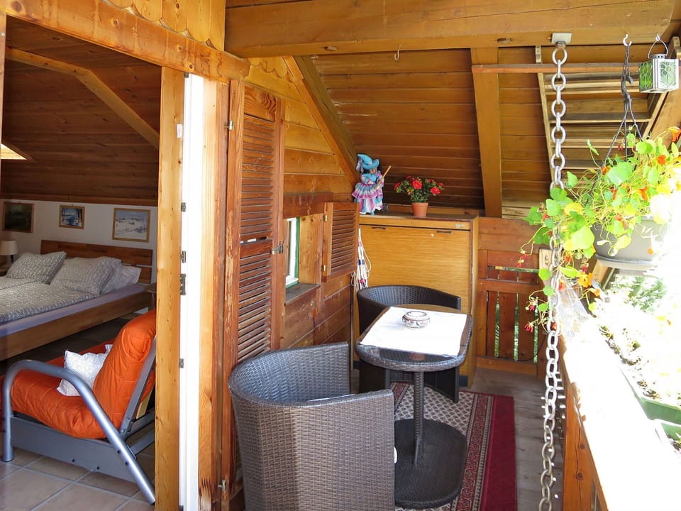 Furniture, Plant, Building, Wood, Interior Design, Cottage, Real Estate, Beam, Hardwood, House