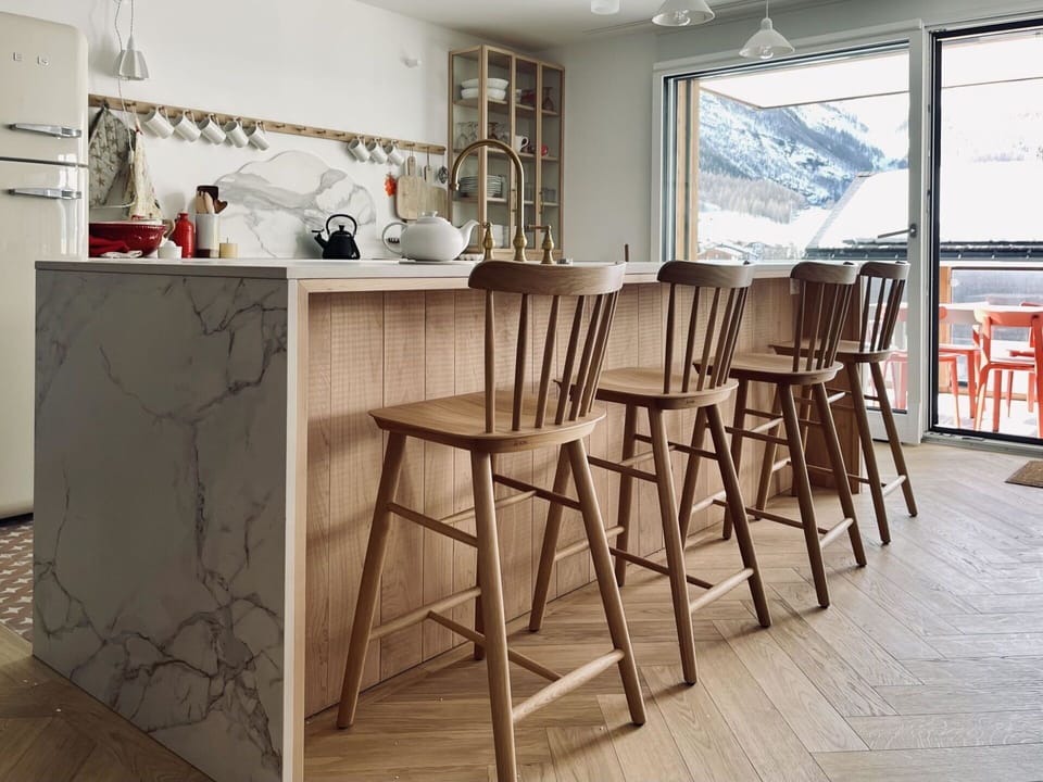 Furniture, Table, Chair, Wood, Building, Window, Flooring, Interior Design, Floor, Cabinetry