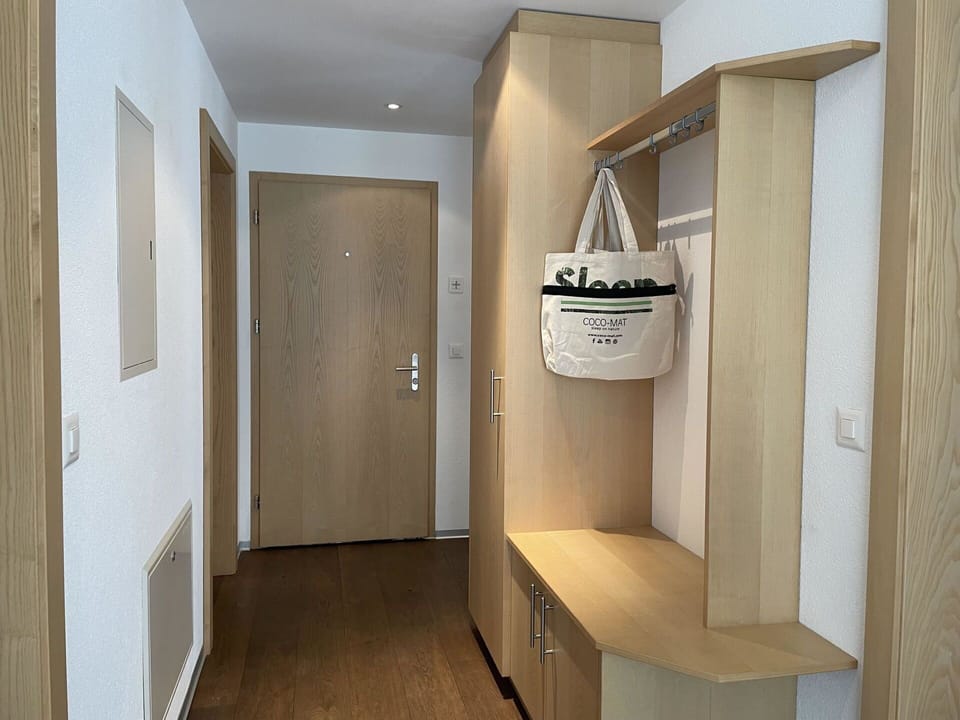 Property, Wood, Interior Design, Flooring, Floor, Building, Wall, Door, Hardwood