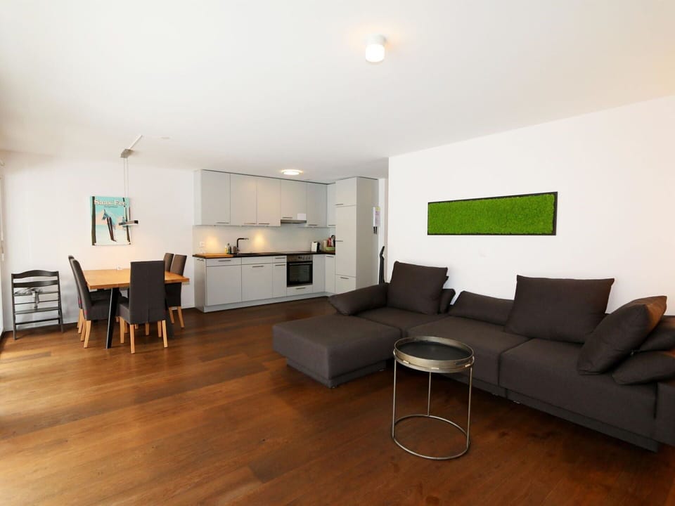 Furniture, Property, Table, Building, Couch, Wood, Comfort, Interior Design, Flooring, Floor