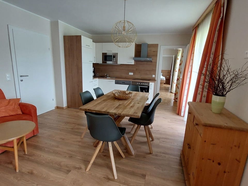 Property, Wood, Lighting, Interior Design, Floor, Wood Stain, Wall, Hardwood, Lamp, Flooring