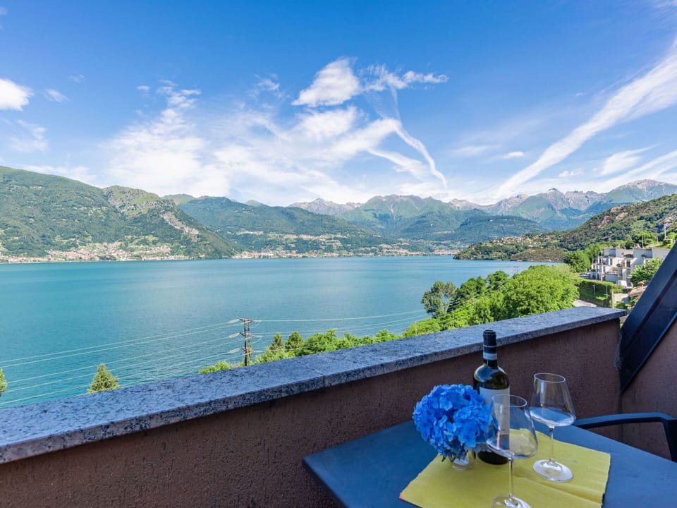 Cloud, Sky, Water, Mountain, Table, Blue, Azure, Lake, Body Of Water, Tableware