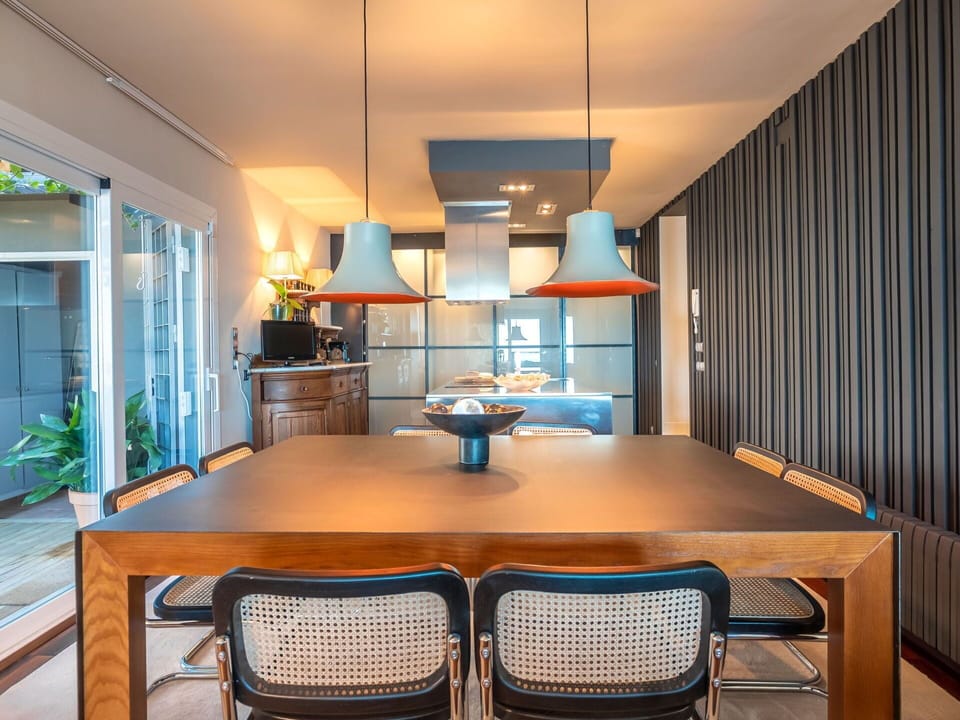 Table, Furniture, Property, Chair, Wood, Interior Design, Lighting, Kitchen, Plant, Flooring