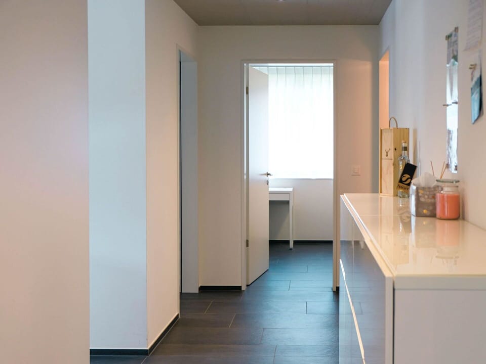 Property, Building, Wood, Window, Floor, Flooring, Shade, Hall, Ceiling