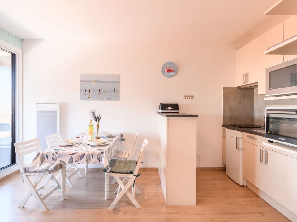 Furniture, Table, Cabinetry, Building, Wood, Chair, Flooring, Floor, House