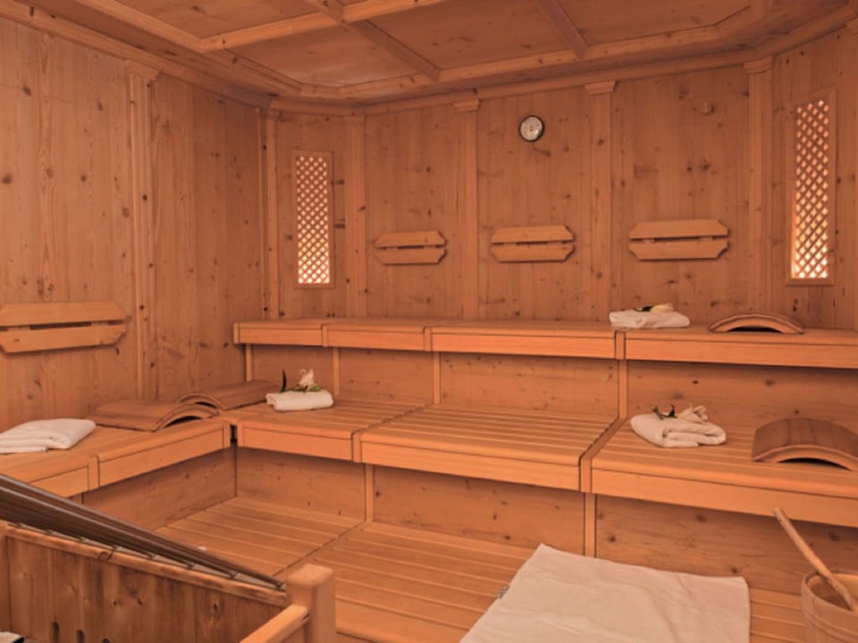 Wood, Flooring, Floor, Interior Design, Sauna, Ceiling, Wood Stain, Hardwood, Design, Varnish