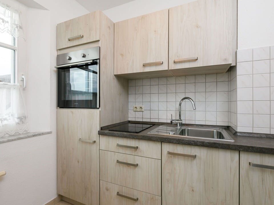 Cabinetry, Kitchen Sink, Building, Countertop, Property, Tap, Sink, Window, Kitchen, Wood