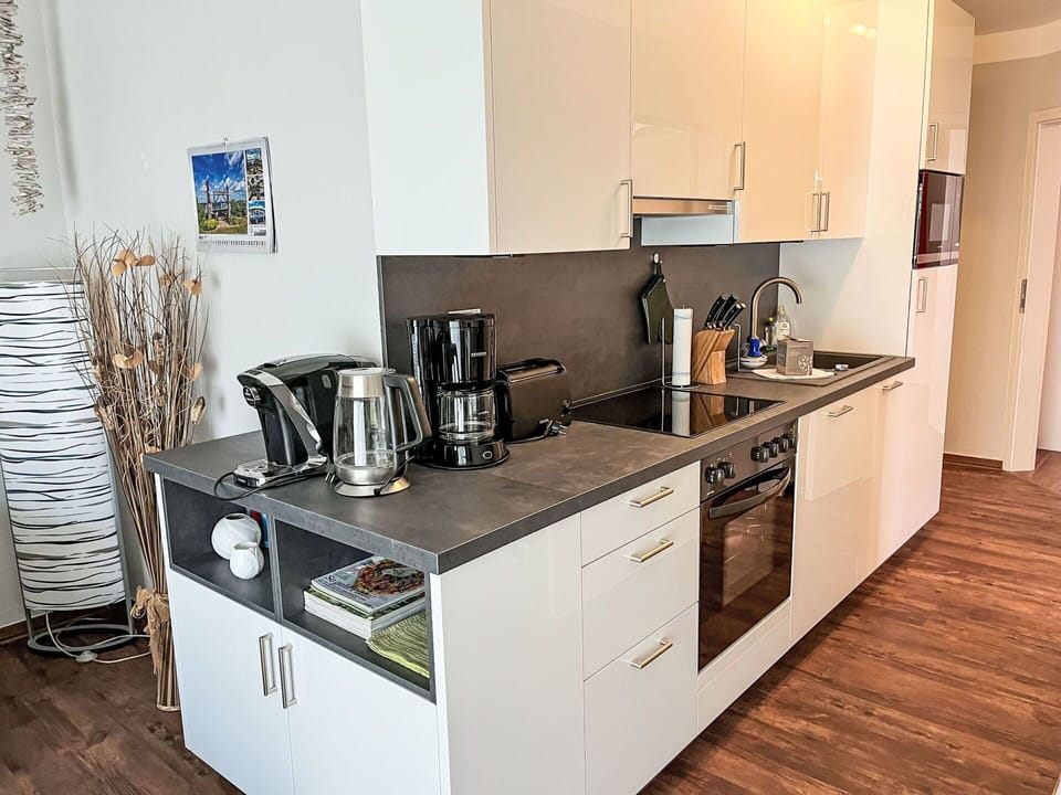 Cabinetry, Countertop, Kitchen Appliance, Kitchen Stove, Kitchen, Home Appliance, Tap, Cooktop, Stove, Gas Stove