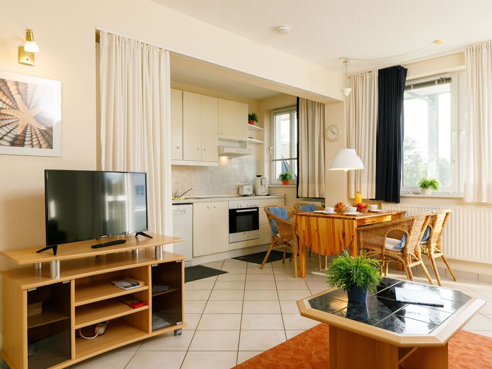 Table, Furniture, Cabinetry, Plant, Window, Chair, Interior Design, Wood, Kitchen, Countertop