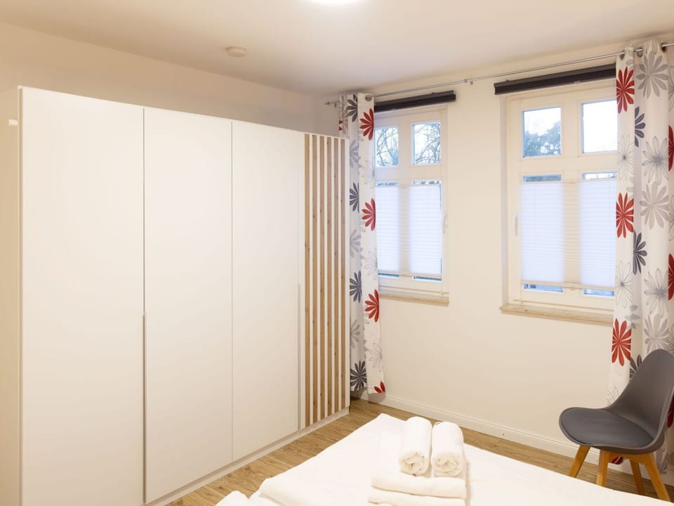 Interior Design, Flooring, Floor, Wall, Wood, Furniture, Room, Ceiling, Textile, Lighting