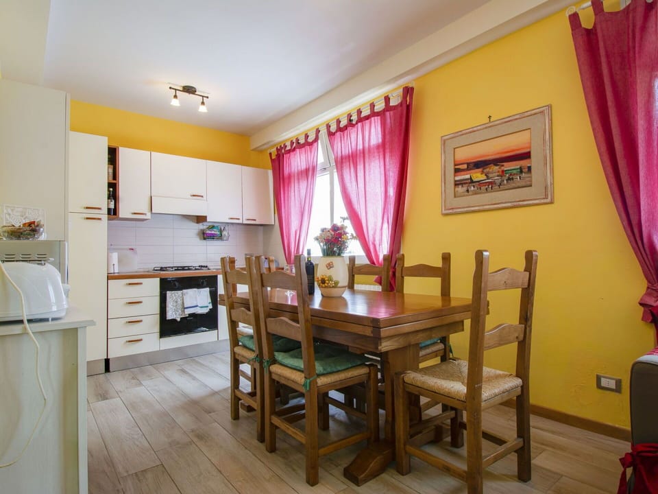 Flower, Plant, Furniture, Property, Window, Building, Green, Chair, Table, Sky