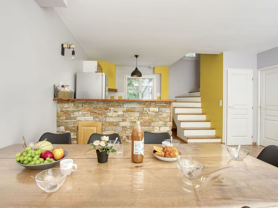Food, Table, Property, Tableware, Wood, Interior Design, Lighting, Kitchen, Flooring, Living Room