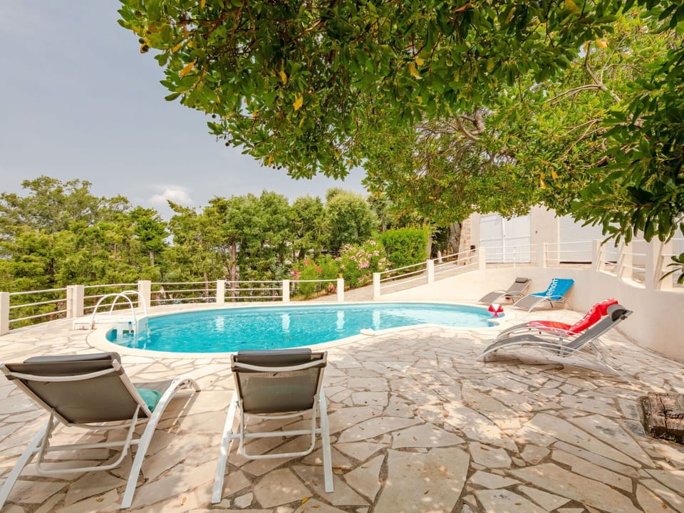 Water, Sky, Swimming Pool, Building, Chair, Plant, Outdoor Furniture, Shade, Tree, Floor