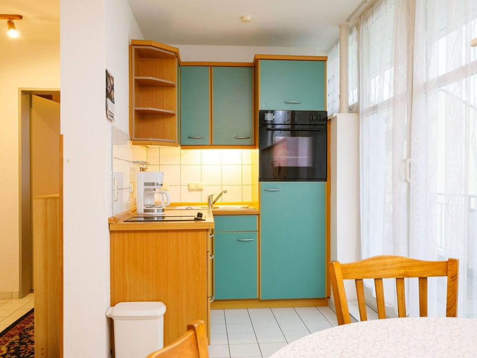 Cabinetry, Furniture, Property, Sink, Countertop, Wood, Building, Interior Design, Kitchen