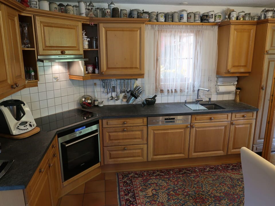 Flower, Plant, Plant Community, Sky, Botany, Petal, Nature, Mountain, Natural Landscape, Vegetation