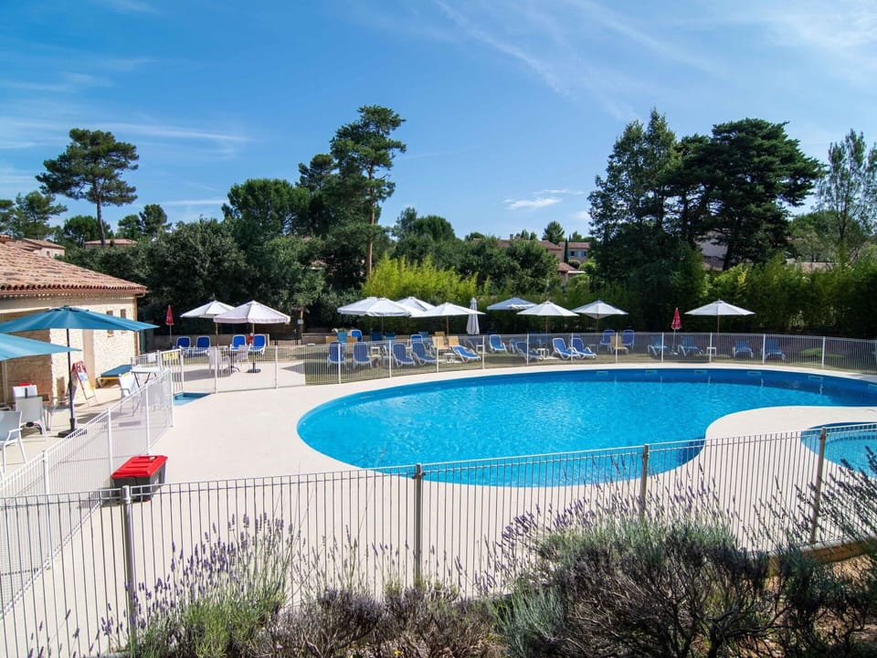 Water, Plant, Sky, Cloud, Swimming Pool, Tree, Shade, Chair, Outdoor Furniture, Leisure