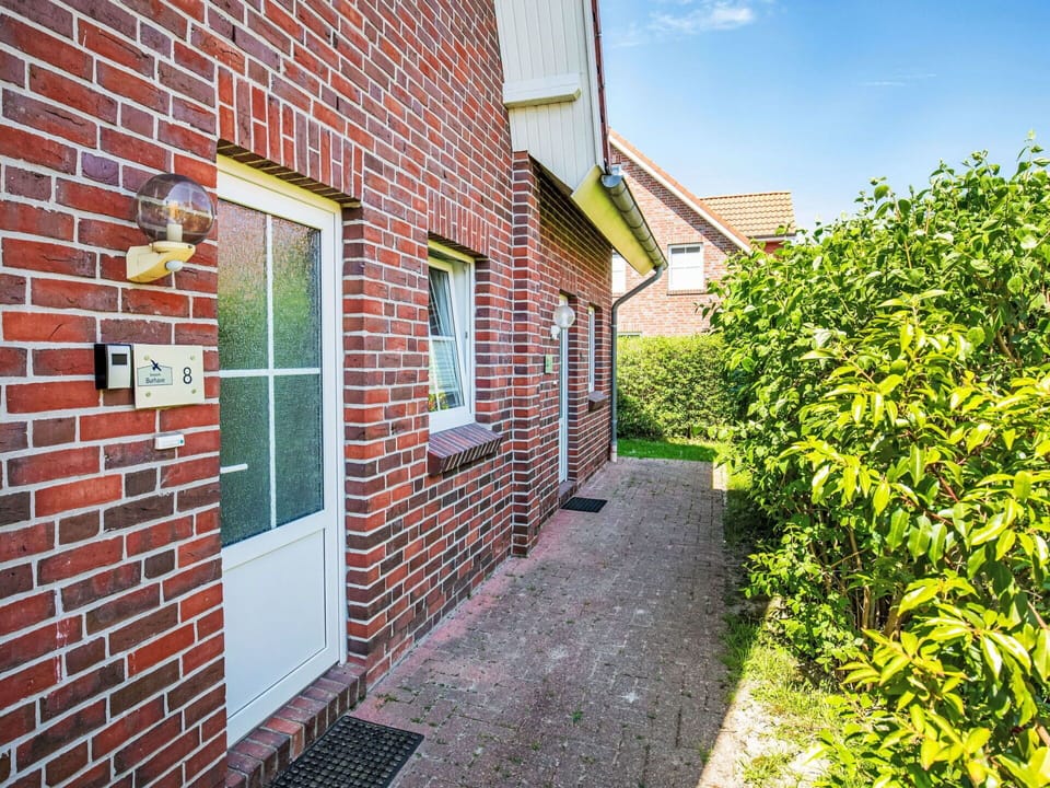 Building, Property, Sky, Window, Brick, Brickwork, Plant, Wood, Cloud, Road Surface