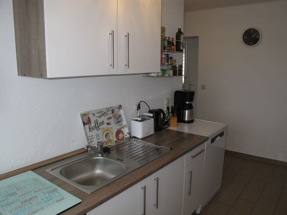 Kitchen Sink, Sink, Tap, Cabinetry, Property, Countertop, Plumbing Fixture, Kitchen, Kitchen Appliance, Interior Design