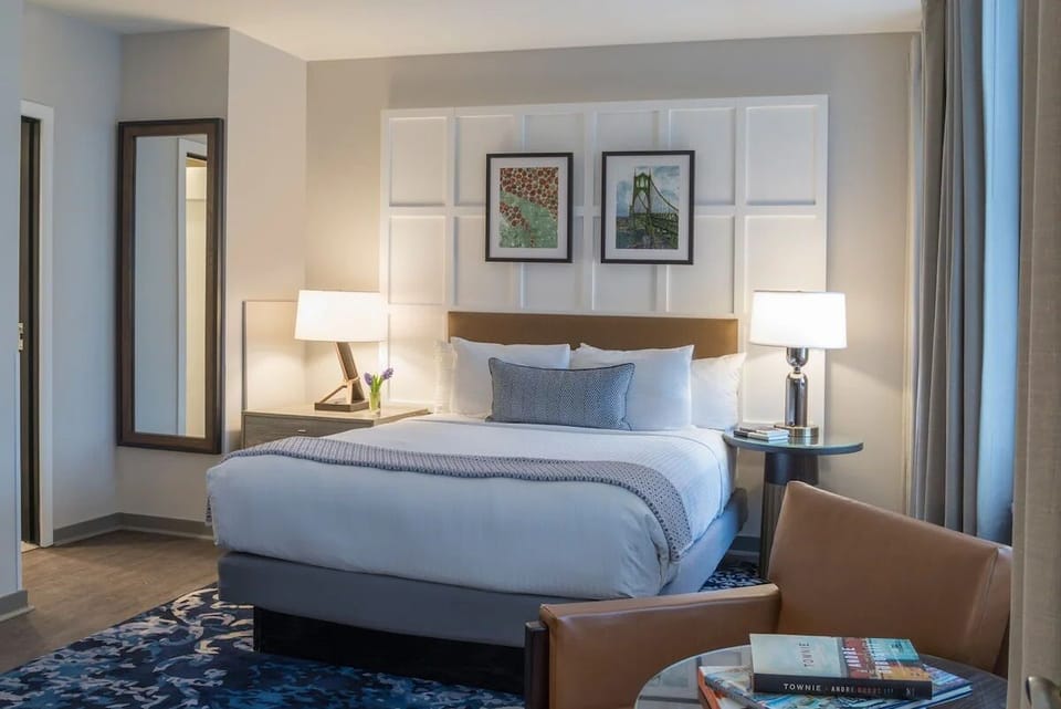King size bed