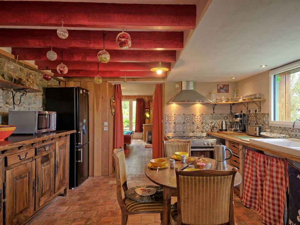 Cabinetry, Property, Furniture, Countertop, Table, Kitchen, Wood, Chair, Lighting, Flooring