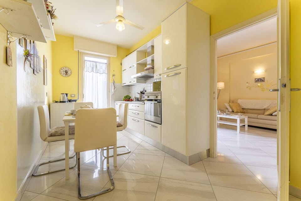 Autumn, Kitchen, Spring, Summer