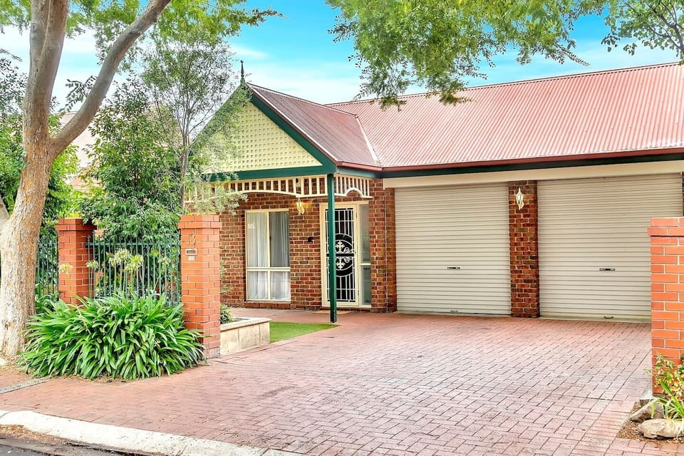 This three-bedroom stay is situated within a few-minute drive of North Adelaide and a 15-minute drive of the Adelaide CBD. 
