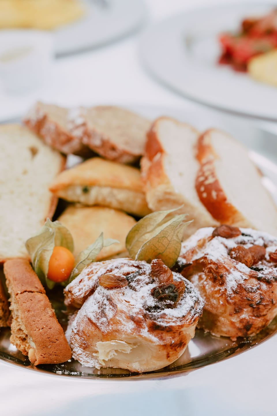 Breakfast is served fresh between 8:00 and 8:30 daily in eco friendly boxes.