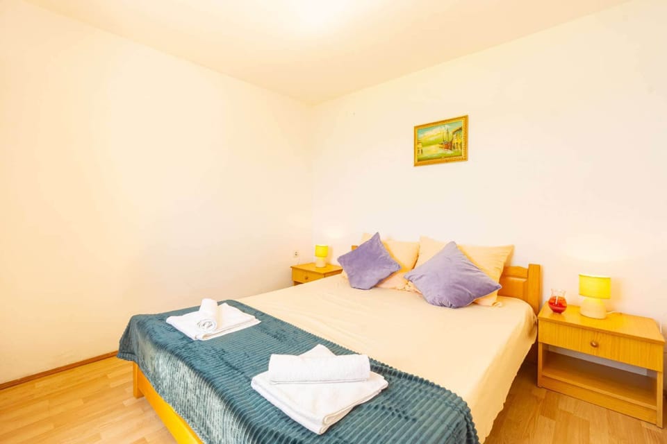 Apartment 3