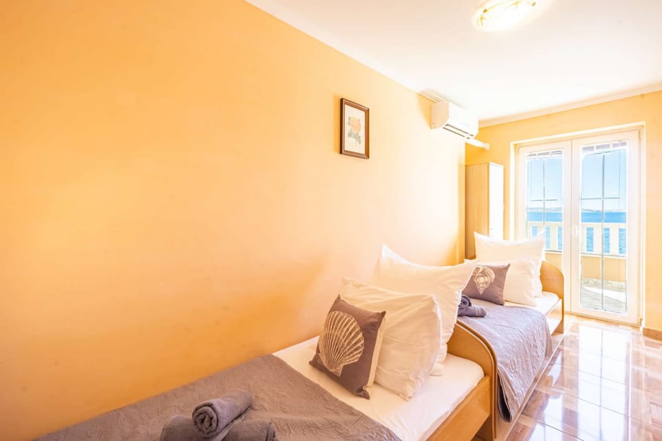 Apartment 8