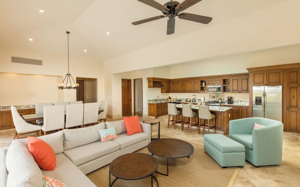 Livingroom area (1)