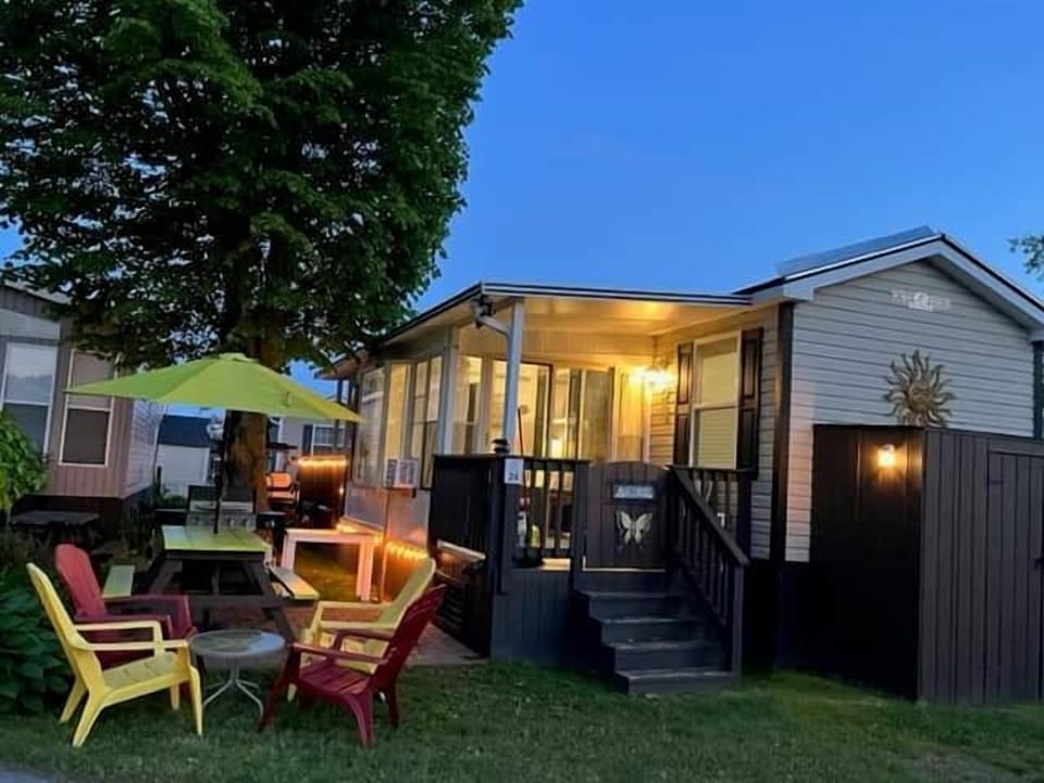 Cottage front - nightview