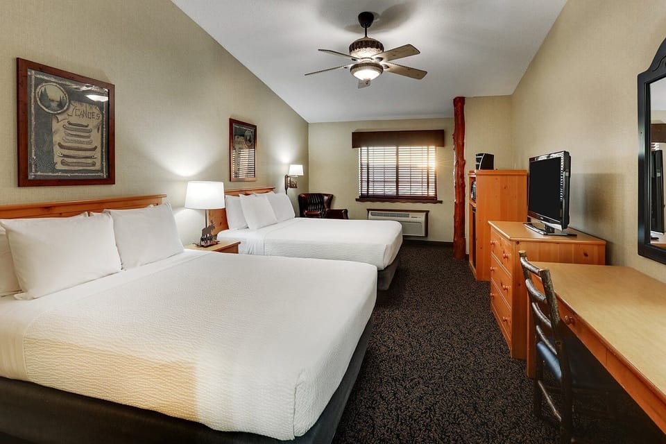 Bedroom. Interior and views may vary based on location and availability.