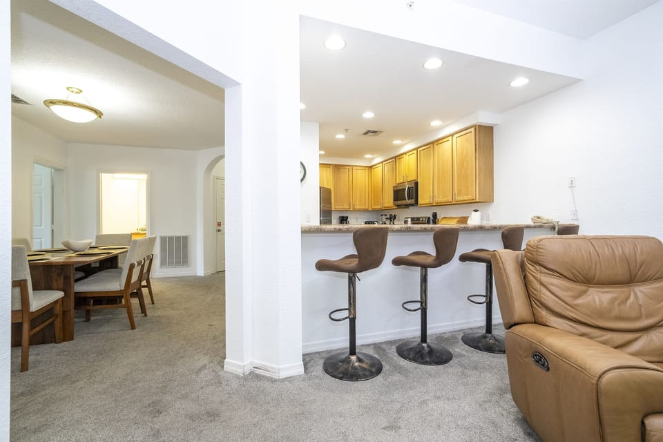 Living / Kitchen Bar / Dining