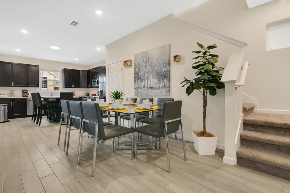Kirchen & Dining Room
