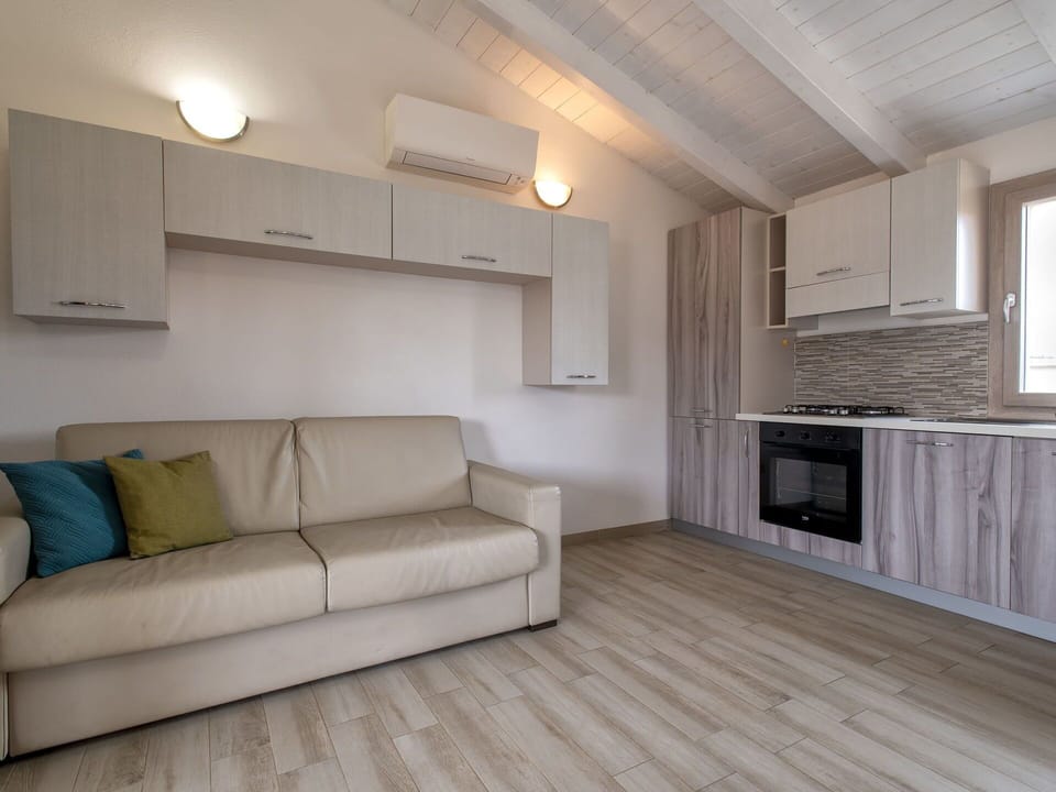 Property, Furniture, Couch, Building, Cabinetry, Wood, Interior Design, Comfort, Window