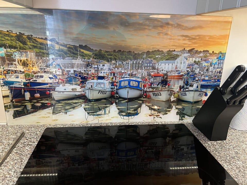 Snow, Sky, Mountain, Window, Cloud, Building, House, Slope, Tree, Cottage