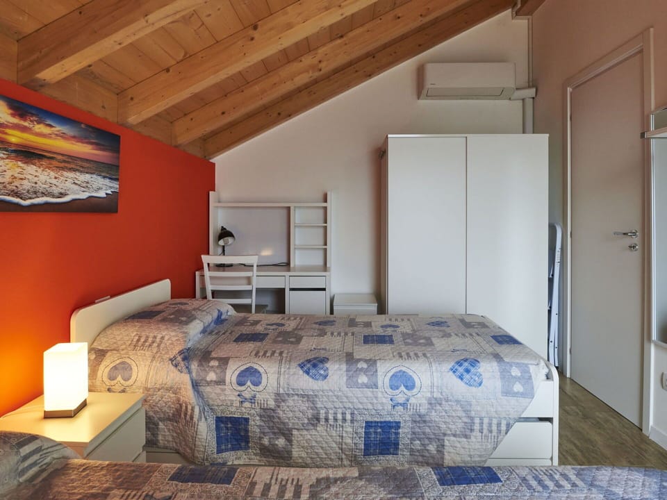 Property, Furniture, Building, Wood, Comfort, Bed, Interior Design, Flooring, Bed Frame, Floor