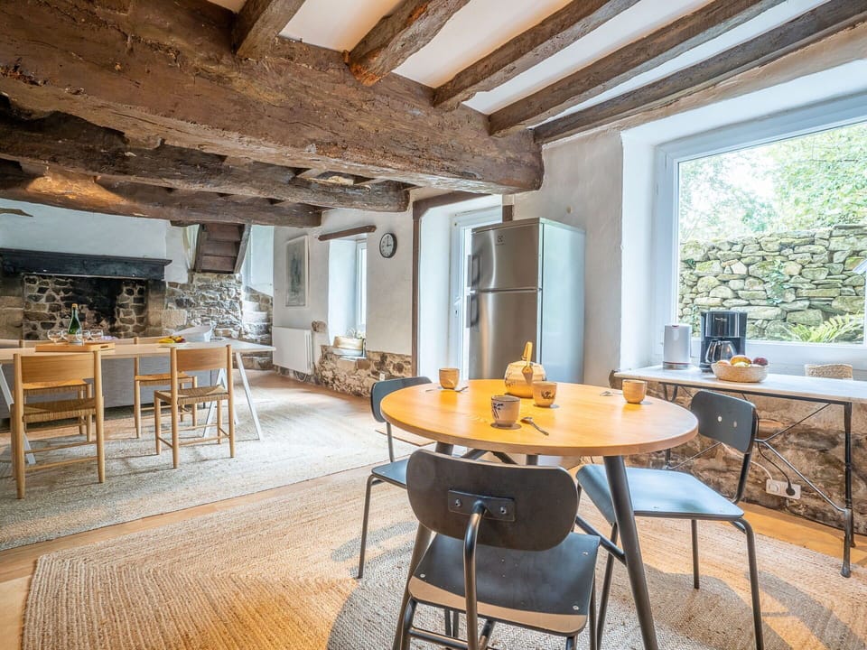 Table, Furniture, Property, Chair, Wood, Interior Design, Floor, Flooring, Hardwood