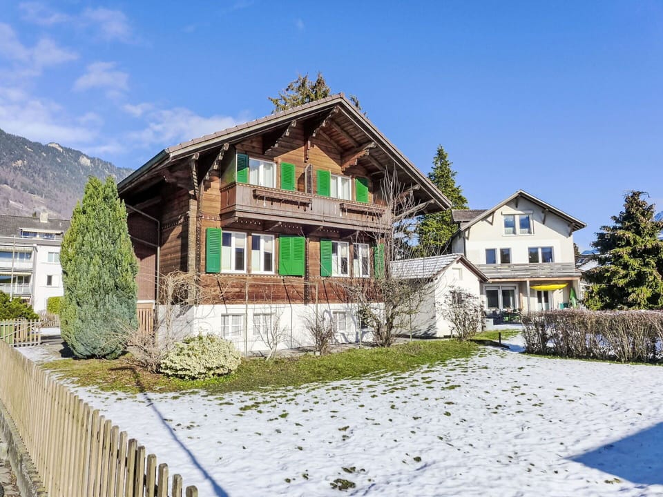 Building, House, Residential Area, Home, Neighbourhood, Architecture, Roof, Cottage, Slope, Snow