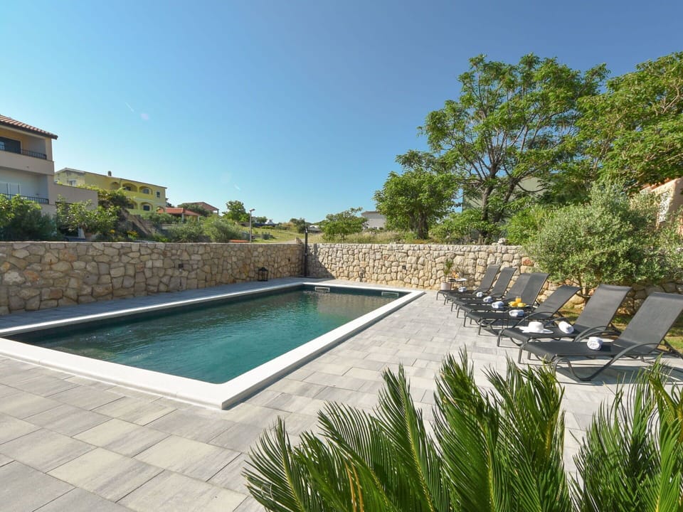 Water, Plant, Sky, Body Of Water, Tree, Grass, Rectangle, Swimming Pool, Leisure, Landscape