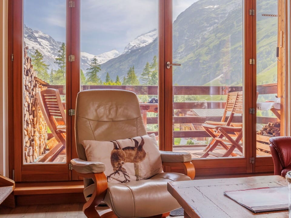 Furniture, Wood, Interior Design, Floor, Chair, Mountain Range, Room, Ceiling, Wood Stain, Hardwood