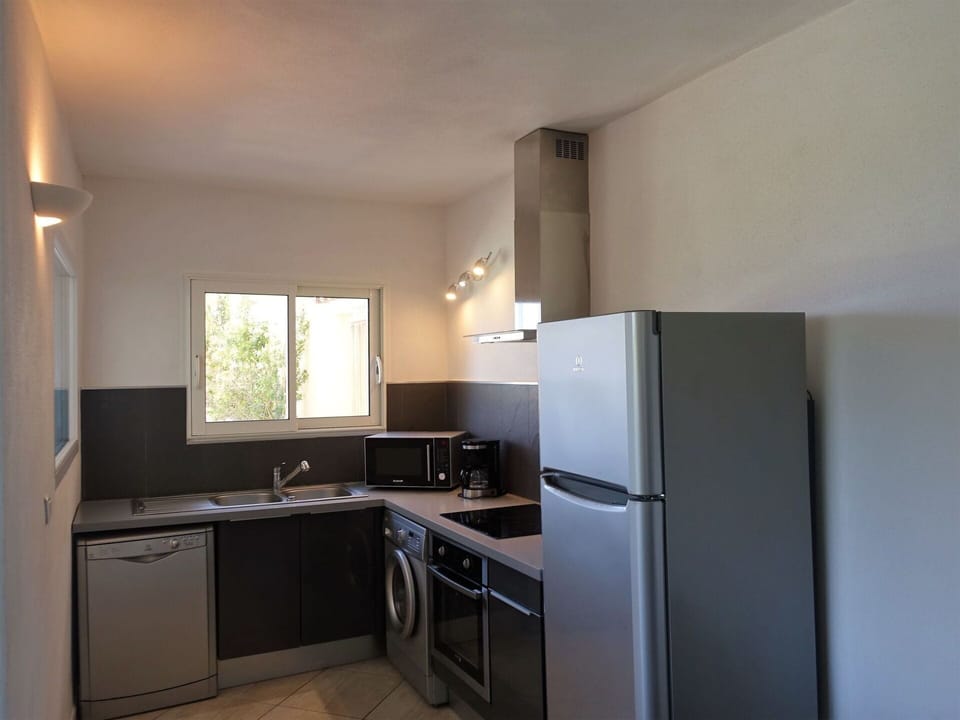 Cabinetry, Kitchen Sink, Sink, Tap, Countertop, Building, Window, Kitchen Stove, Kitchen Appliance, Wood