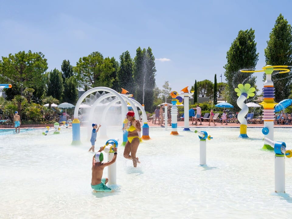 Recreation, Water Park, Swimming Pool, Leisure, Fun, Vacation, Outdoor Recreation, Tourist Attraction