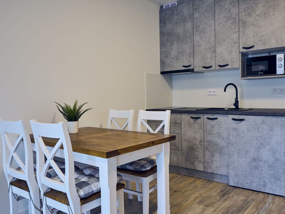 Table, Furniture, Cabinetry, Property, Countertop, Wood, Interior Design, Floor, Flooring