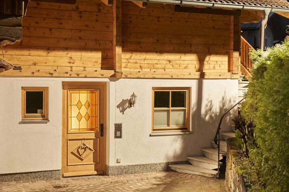 Entrance / Reception