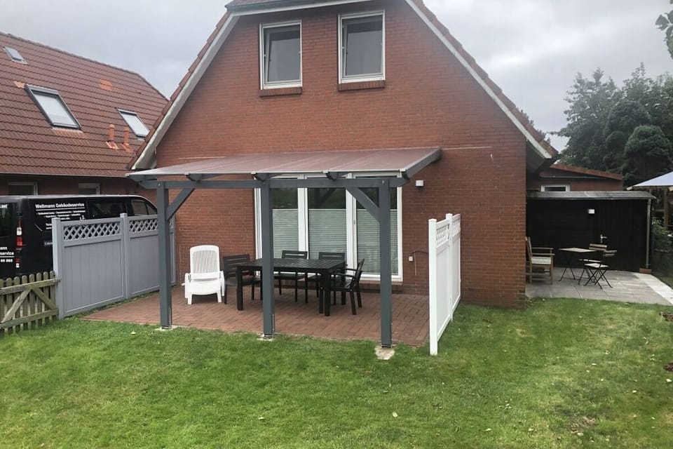Holiday Home Exterior [summer]