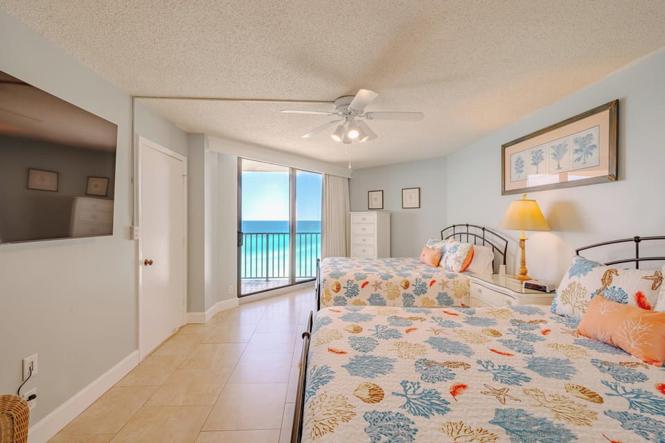 Bedroom 2 with Balcony