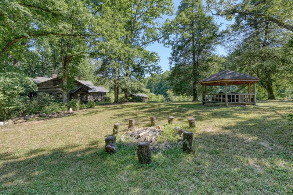 "Quiet, beautiful scenery and a great home!" -Allison